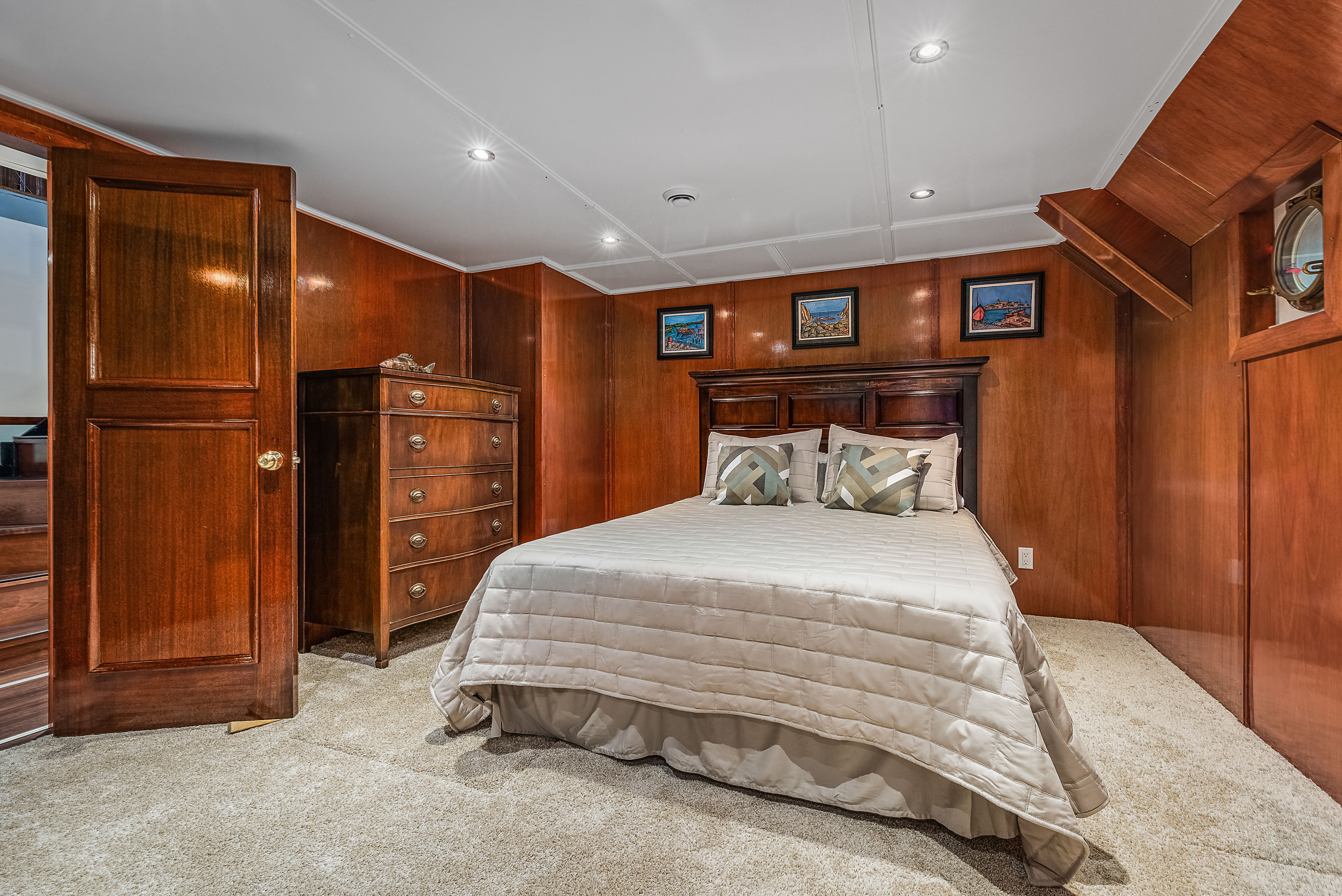 master stateroom